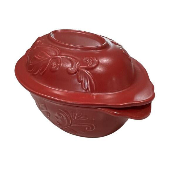 Technique Flame Red 2 Qt Embossed Casserole Dish with Lid - Ceramic Bakeware - Picture 1 of 7